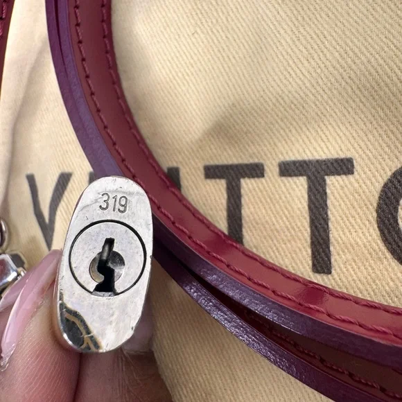 Louis Vuitton Alma BB - Picture 12 of 17